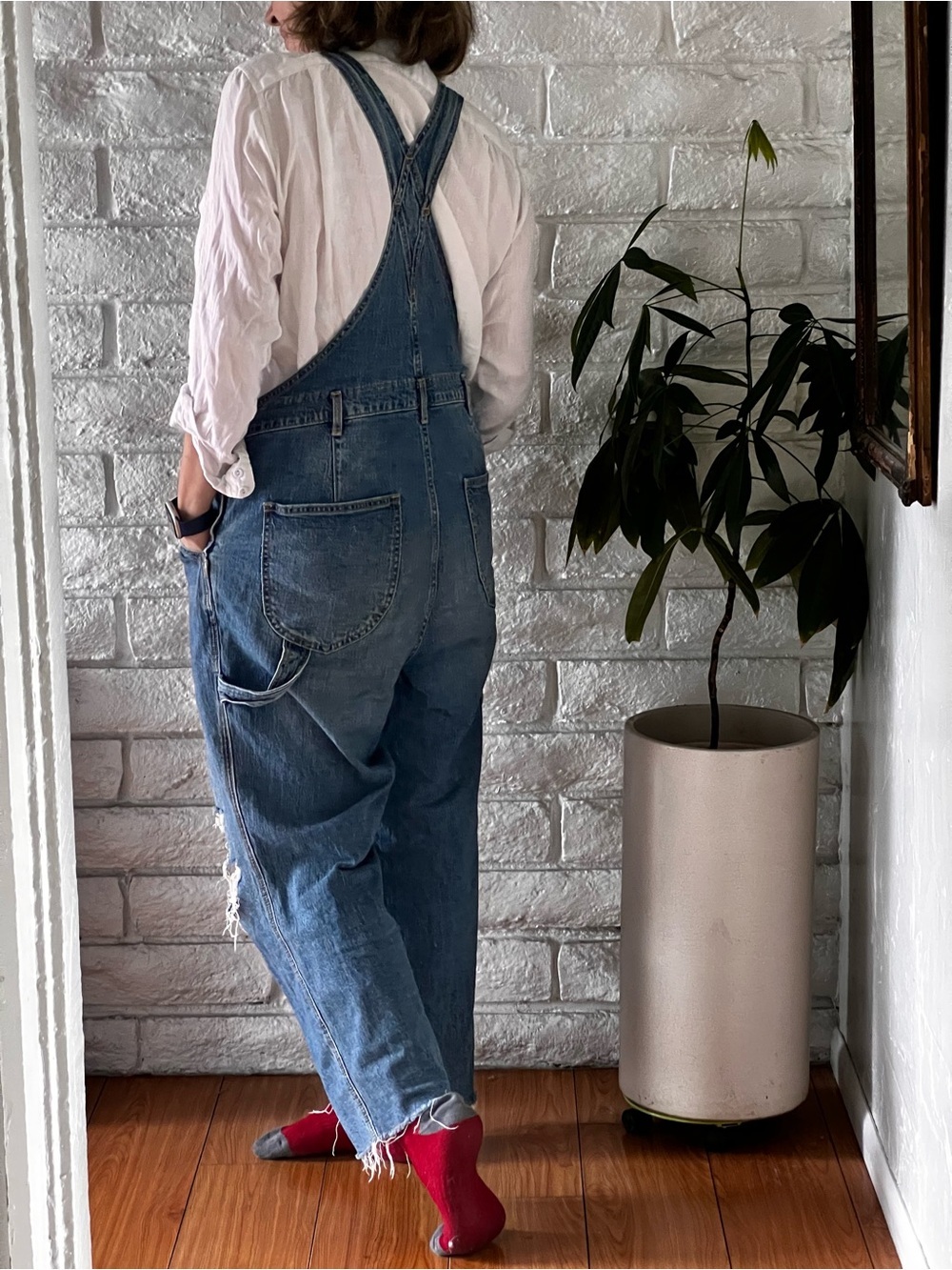 Pilcro Distressed Blue Denim Overalls Sz 32  E1 - Picture 2 of 10